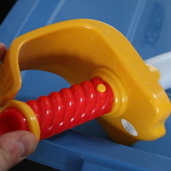 Disney On Ice Kids Light Up Sword Red and Yellow Used *Tested* - Picture 4 of 6